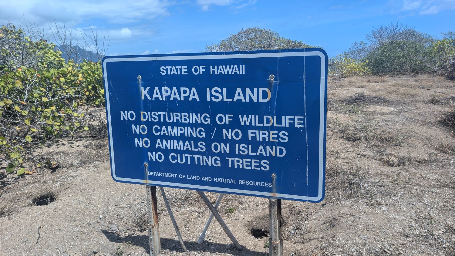 DLNR sign on Kapapa Island